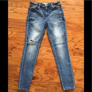 Kancan Mid-Rise Skinny